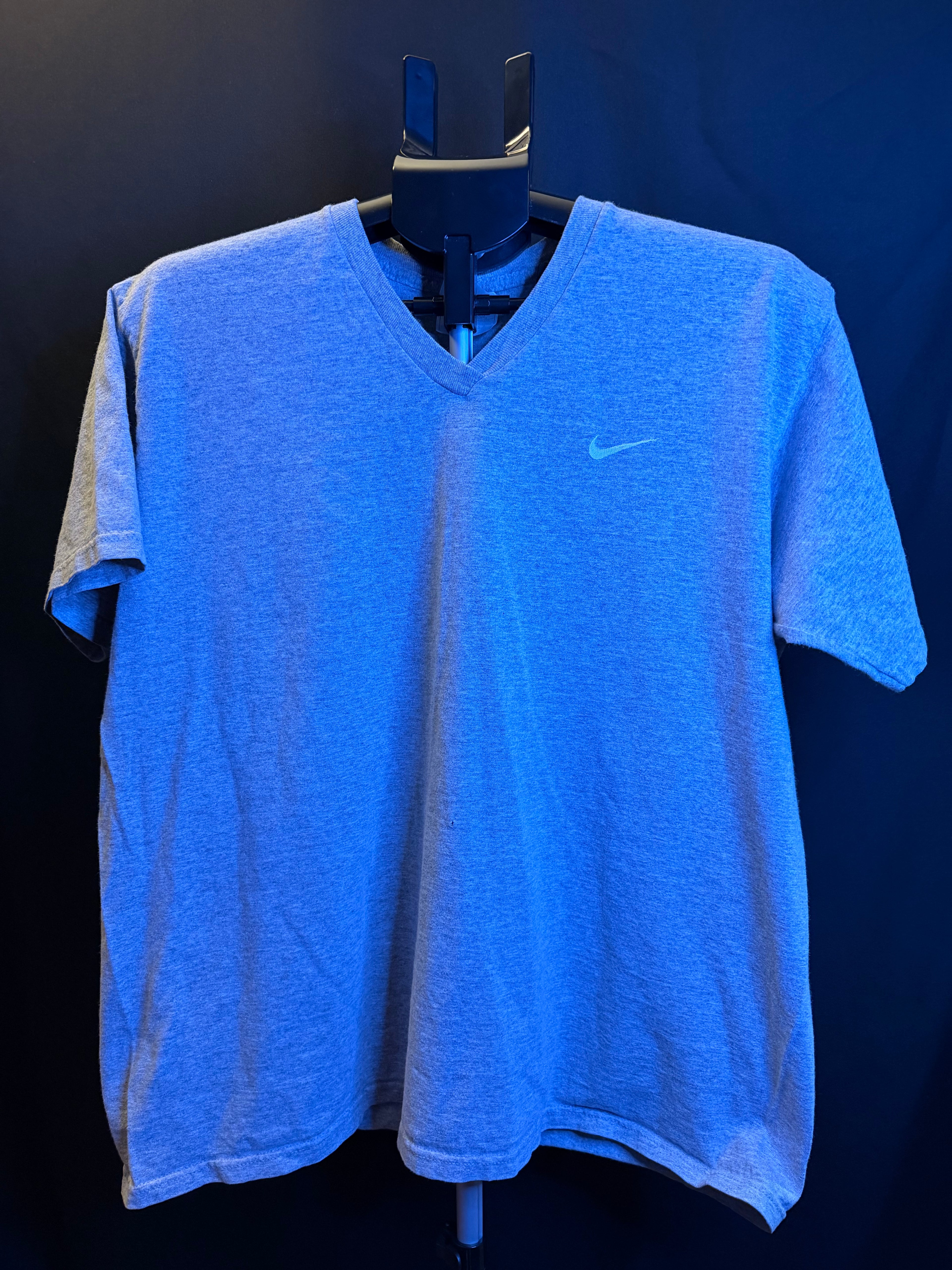 Nike V-Neck Shirt (L)