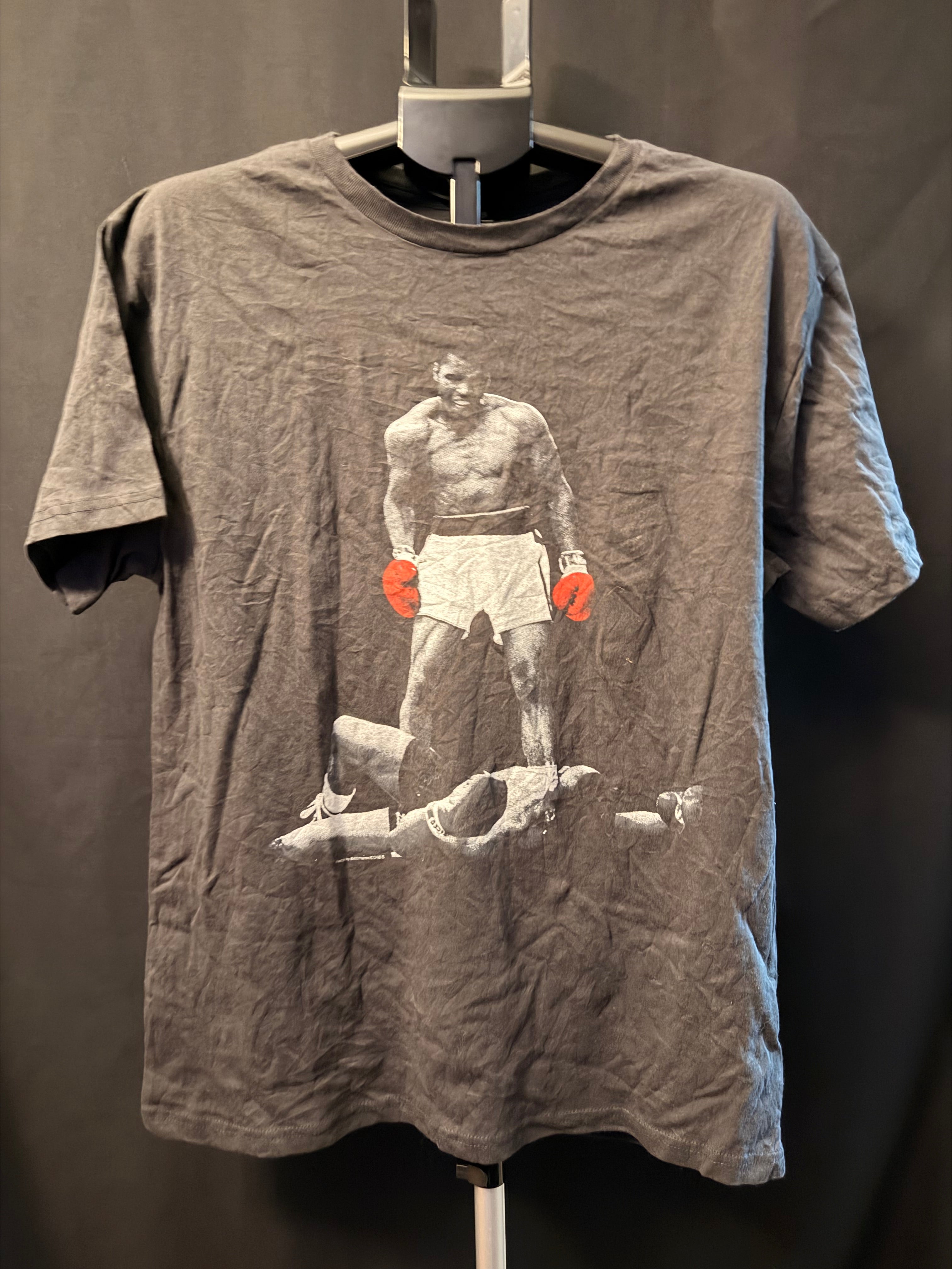 Muhammad Ali Knockout Shirt (L)