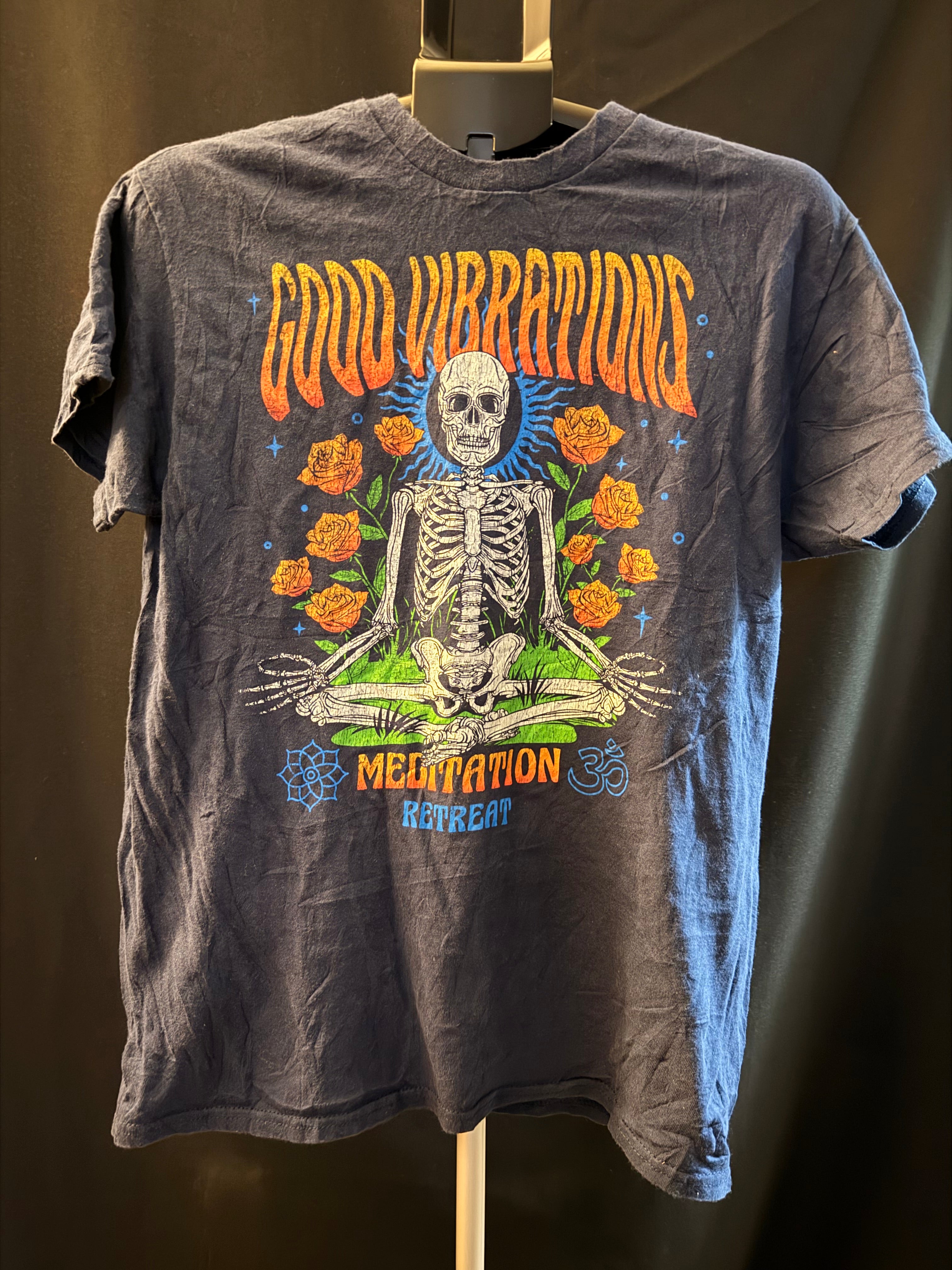 Good Vibrations Meditation Retreat Shirt (M)