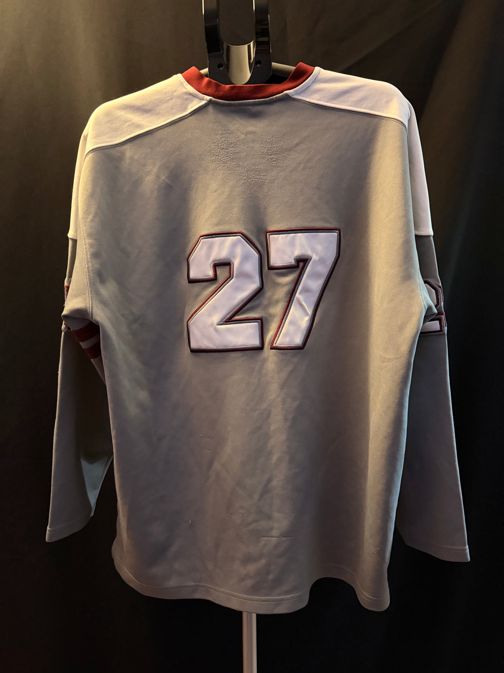 Philadelphia Phillies Long Sleeve V Neck Jersey (L)