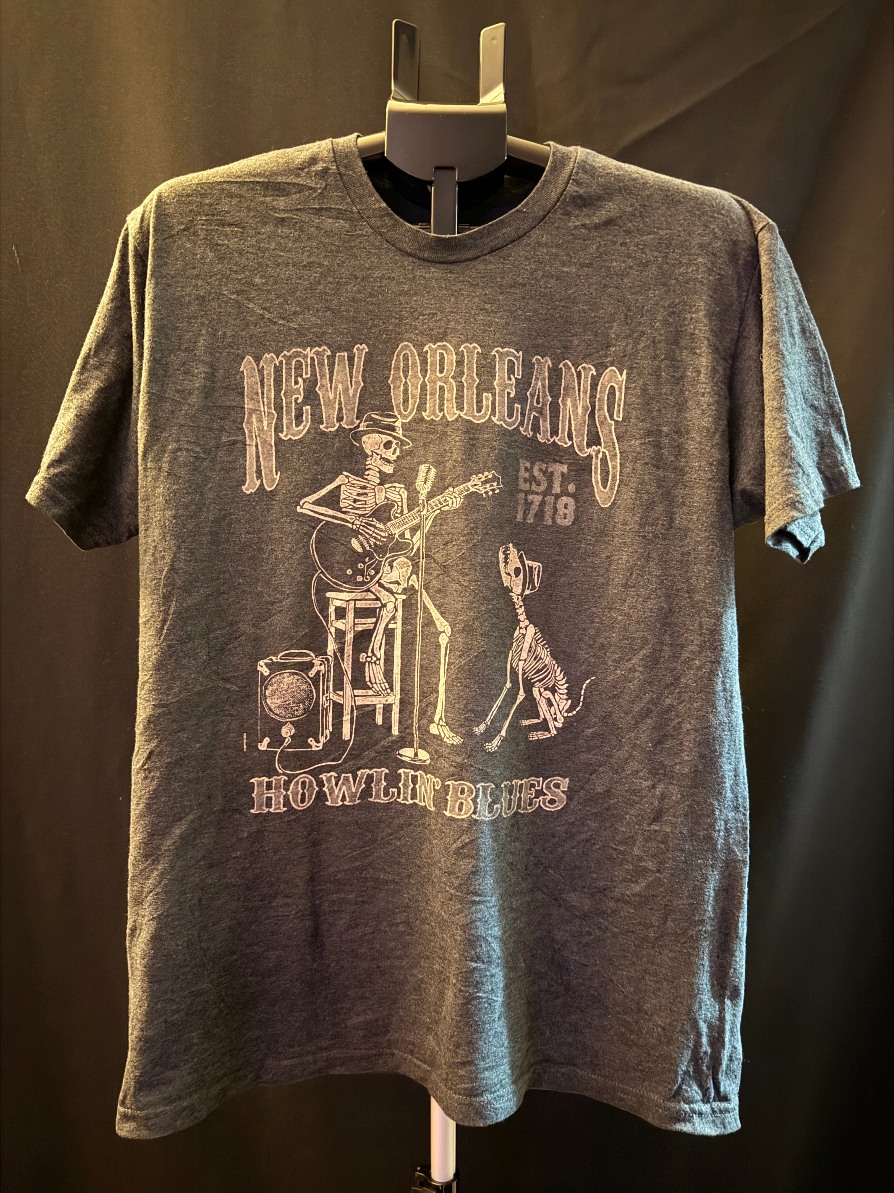 New Orleans "Howlin Blues" Shirt (L)