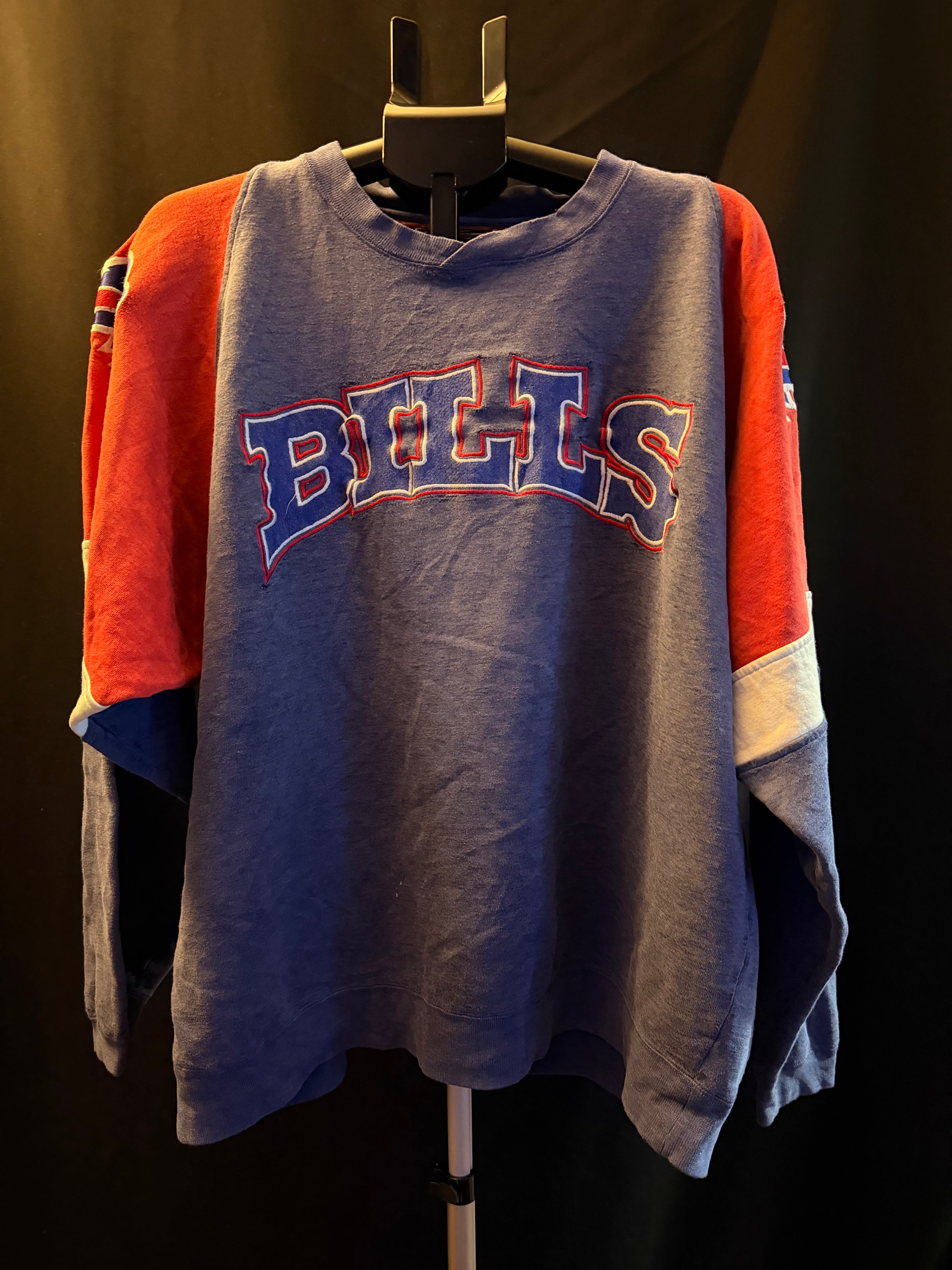 Vintage Stitched Bills Sweatshirt (L)
